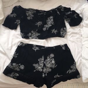 WORN ONCE 💞 Kendall & kylie two piece outfit